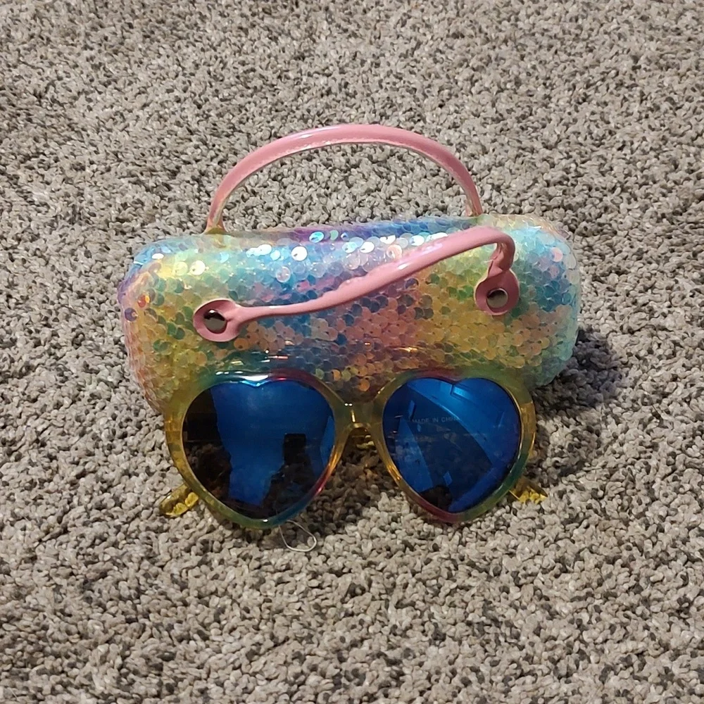 Girls Sequin Sunglasses and Case